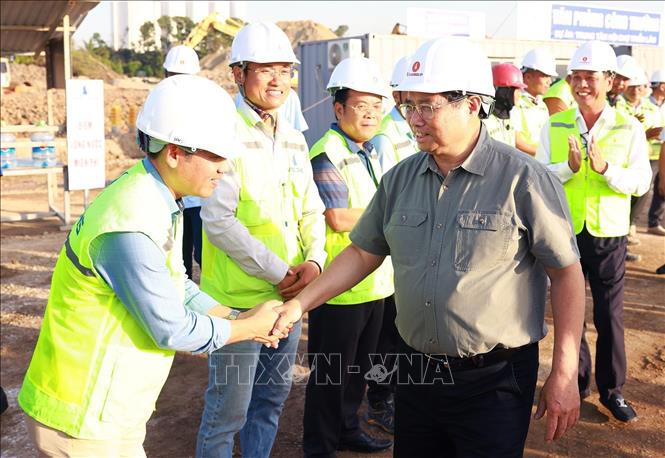 Thủ tướng Phạm Minh Chính: Xây dựng Trung tâm Hội chợ Triển lãm và cầu Tứ Liên thành biểu tượng của Hà Nội