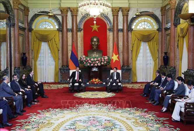 Chủ tịch nước Lương Cường tiếp Chủ tịch Quốc hội Armenia