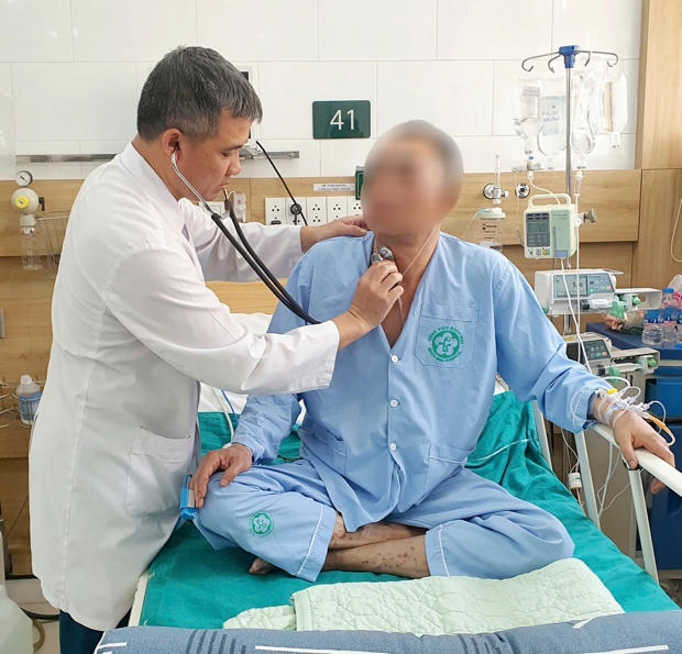 Thông tin từ BV Bạch Mai về nạn nhân bị thương sau vụ cháy quán cà phê ở Hà Nội