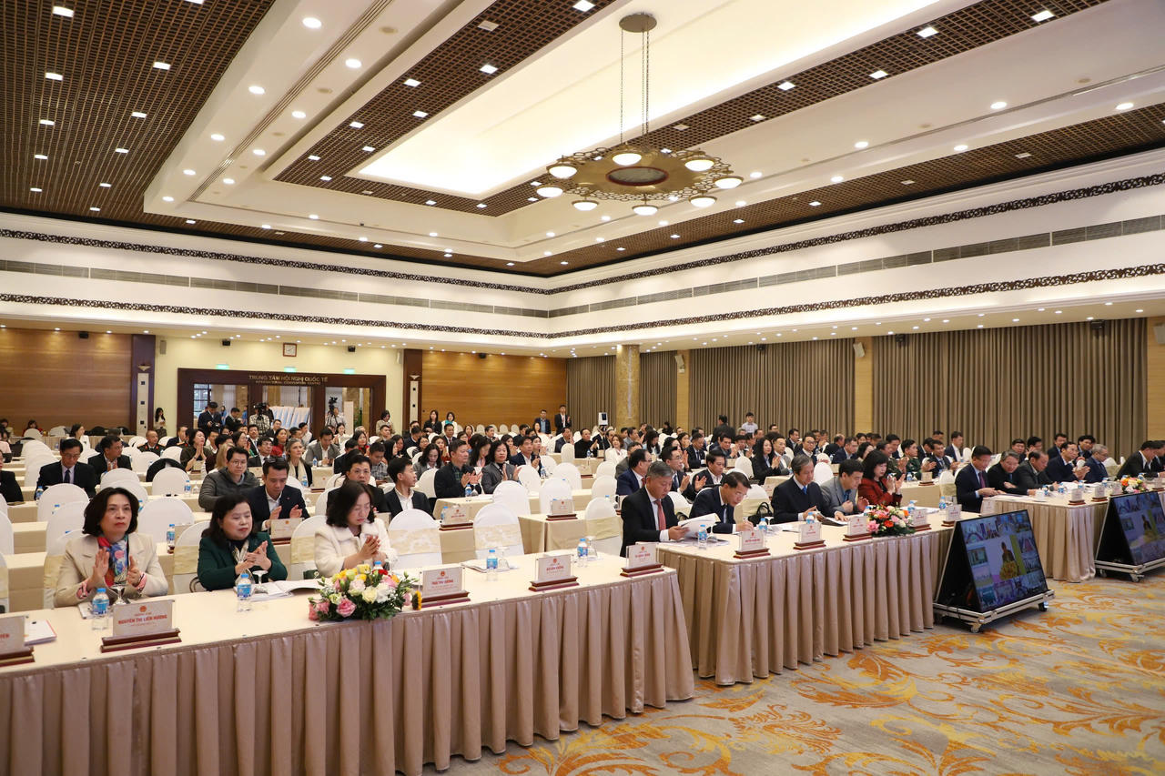 Bộ Y tế có bước tiến vượt bậc, đáng ghi nhận trong công tác xây dựng, hoàn thiện thể chế, chính sách