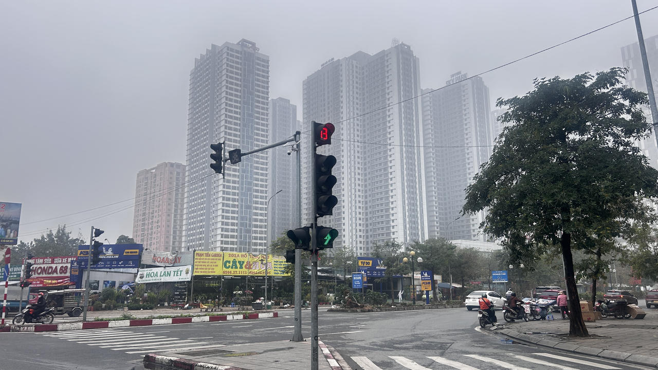 Chuyên gia lý giải tình trạng Hà Nội 'chìm' trong màn sương mù