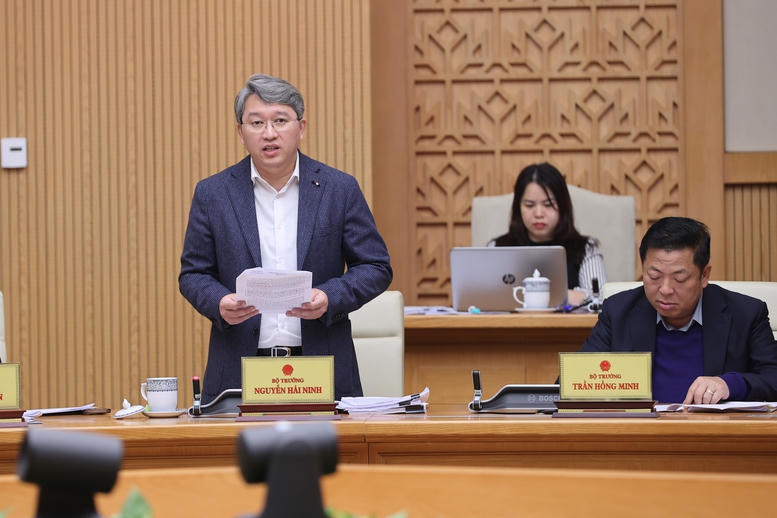 Chính phủ cho ý kiến về 7 dự án luật quan trọng