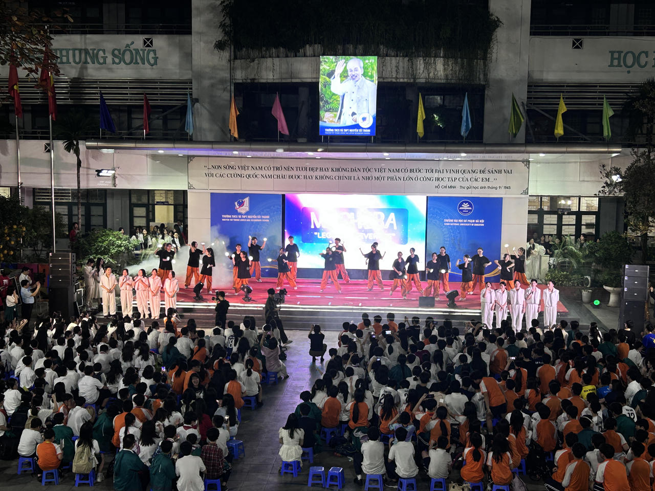 "Bùng nổ" với English Festival của học sinh mái trường mang tên Bác