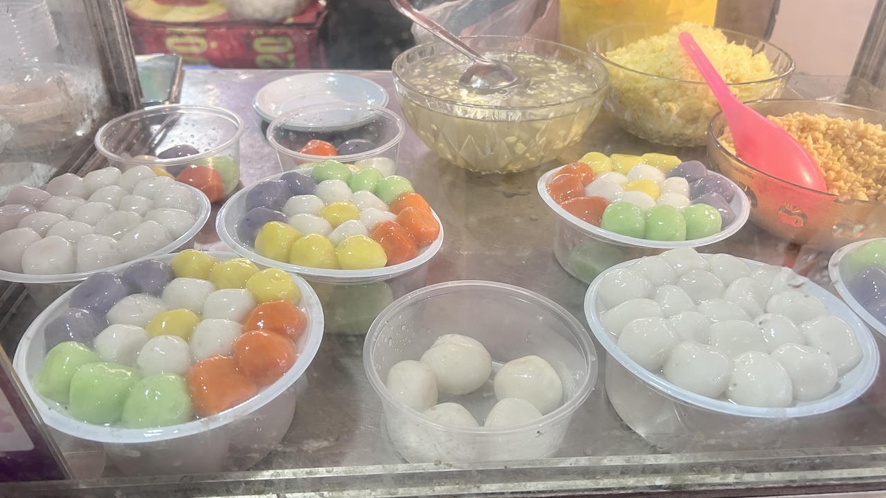 Xuyên đêm làm bánh trôi, bánh chay nhân dịp Tết Hàn thực