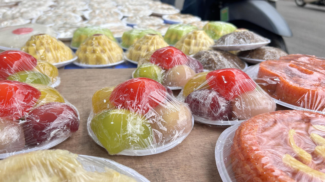 Xuyên đêm làm bánh trôi, bánh chay nhân dịp Tết Hàn thực