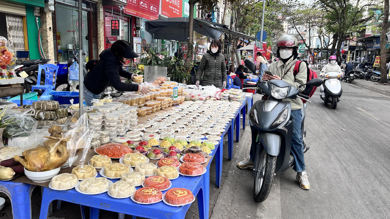 Xuyên đêm làm bánh trôi, bánh chay nhân dịp Tết Hàn thực