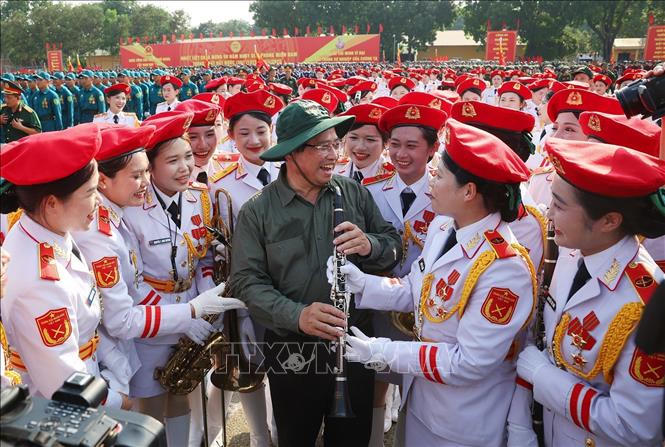 Thủ tướng Phạm Minh Chính động viên các lực lượng tham gia diễu binh, diễu hành