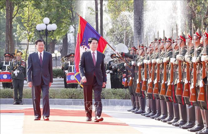 Lễ đón chính thức Chủ tịch nước Lương Cường thăm cấp Nhà nước đến Lào
