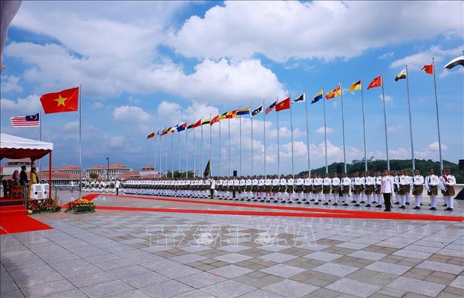 Lễ đón chính thức Thủ tướng Phạm Minh Chính thăm Malaysia