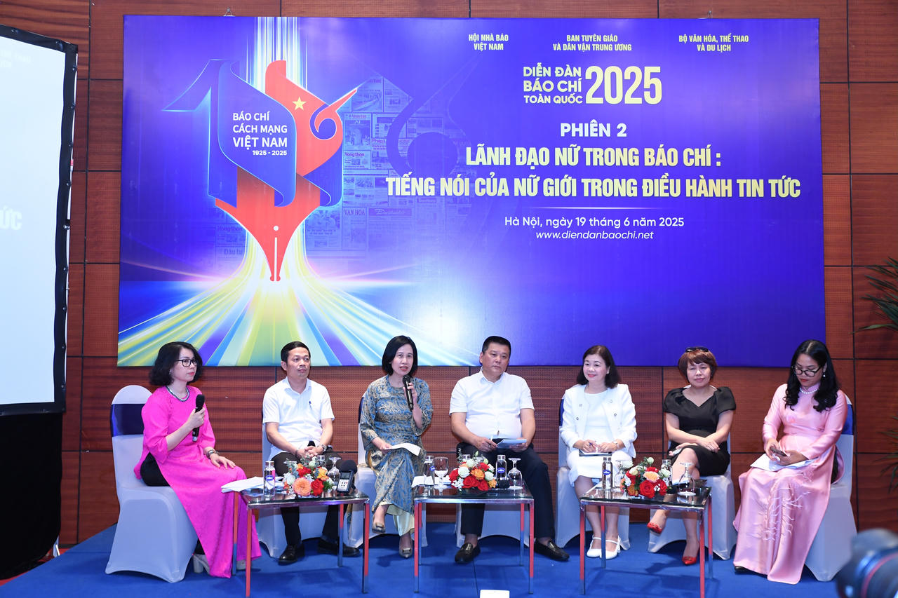 Tiếng nói của nữ giới trong điều hành báo chí