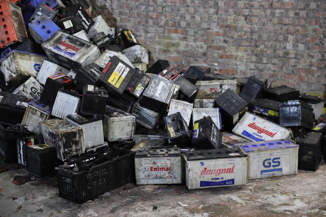 Phát hiện công ty xả chất thải chưa qua xử lý ra môi trường ở Hưng Yên