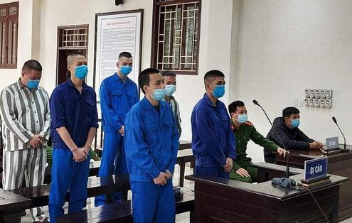 Chém người trọng thương, 6 bị cáo chia nhau 40 năm tù