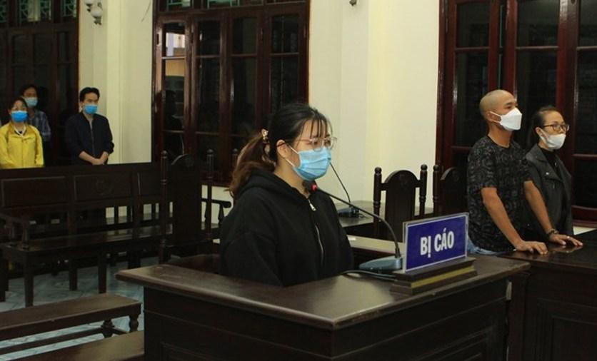 Thái Bình: Cô gái nhét giẻ vào miệng bé trai bị tuyên phạt 1 năm 9 tháng tù giam