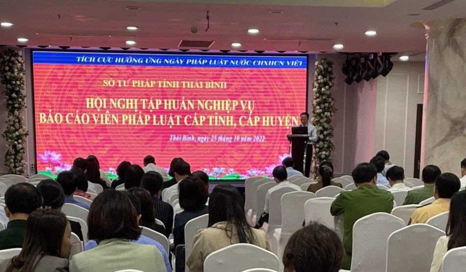 Thái Bình: Nâng cao nghiệp vụ báo cáo viên pháp luật hưởng ứng Ngày Pháp luật Việt Nam 09/11/2022