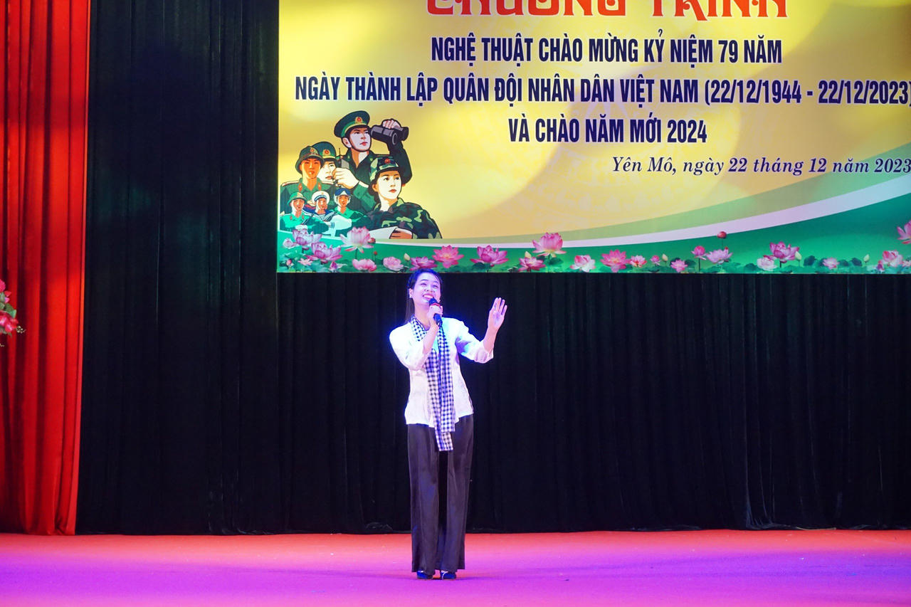 Yên Mô: Biểu điễn nghệ thuật chào mừng kỷ niệm 79 năm ngày thành lập Quân đội nhân dân Việt Nam