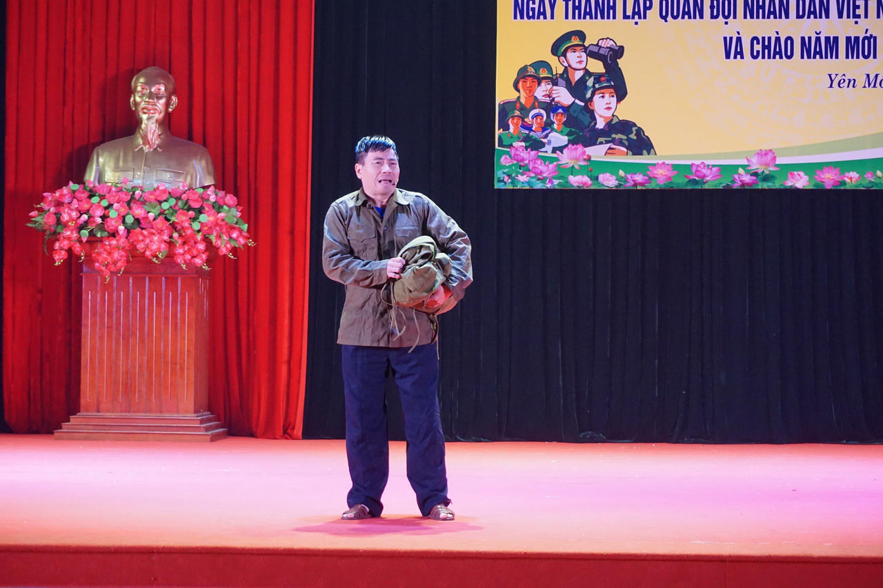 Yên Mô: Biểu điễn nghệ thuật chào mừng kỷ niệm 79 năm ngày thành lập Quân đội nhân dân Việt Nam
