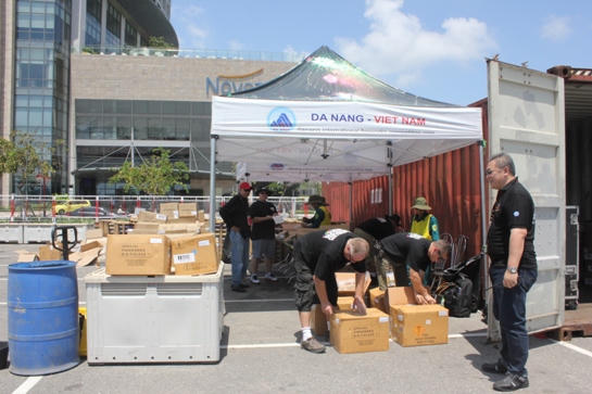 Khám phá sức mạnh 3 đội pháo hoa trong đêm đầu tiên của DIFC 2015