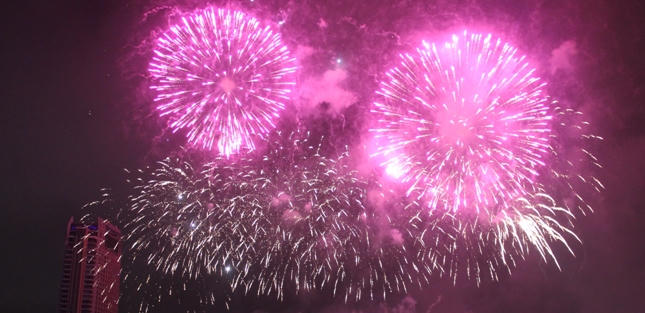 "Bản giao hưởng sắc màu" pháo hoa lên ngôi ở Đà Nẵng