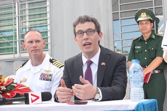 Gần 100 bệnh nhân được tàu Hải quân Mỹ điều trị