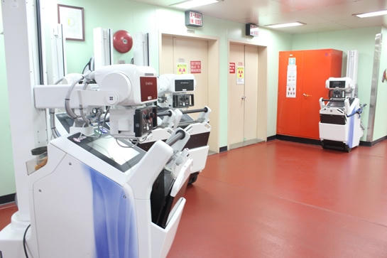 Gần 100 bệnh nhân được tàu Hải quân Mỹ điều trị