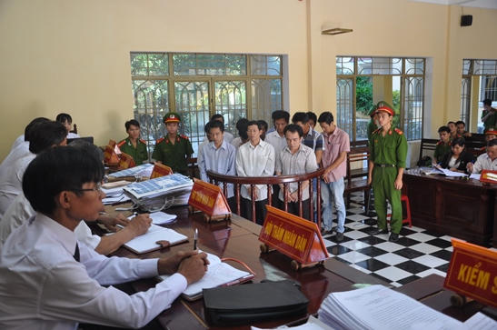 Quảng Nam xử cán bộ ngân hàng “thụt két” 1,2 triệu USD chơi cá độ