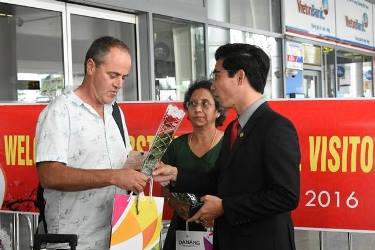 Ngày đầu năm, Đà Nẵng đón hàng trăm du khách quốc tế