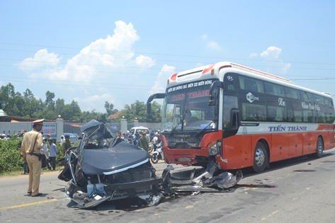 Tuyên phạt tài xế tông chết 7 người 11 năm tù giam