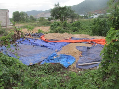 Phát hiện trăm tấn chất thải nghi độc hại chôn lấp ở bãi rác Đà Nẵng