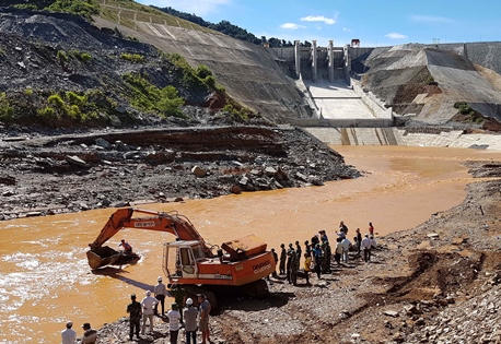 Khắc phục sự cố thủy điện Sông Bung 2: Đã vớt được một thi thể 