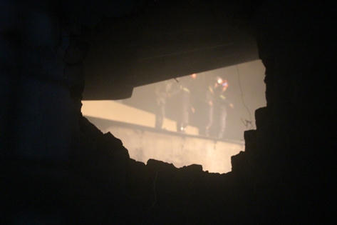 Đà Nẵng: Đục tường cứu 7 người thoát chết trong lửa