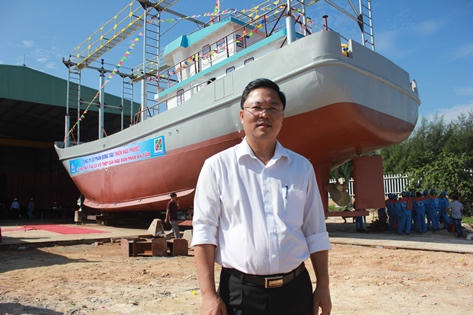 Hạ thủy tàu cá vỏ thép đầu tiên đóng trên địa bàn tỉnh Quảng Nam