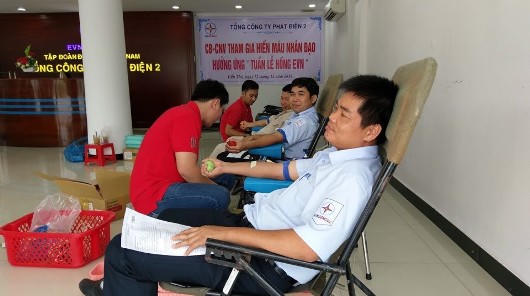 Tổng công ty phát điện 2 hưởng ứng “Tuần lễ hồng-EVN”