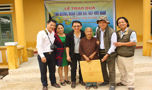 Cùng chung tay để bà con nghèo kịp đón Tết cổ truyền ấm no