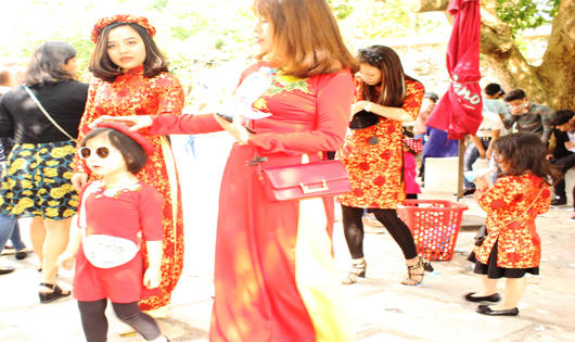 Chùa Linh Ứng (Đà Nẵng) hút khách ngày đầu năm