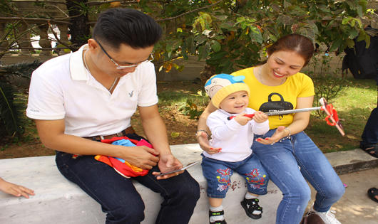 Chùa Linh Ứng (Đà Nẵng) hút khách ngày đầu năm