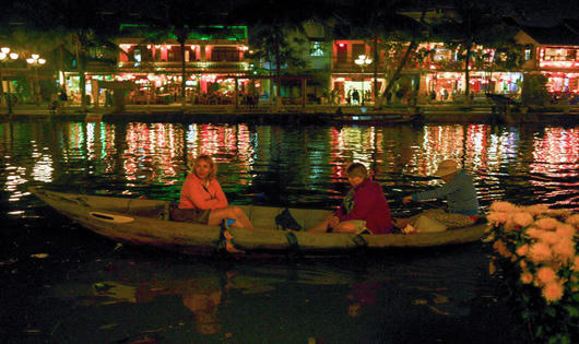 Ấn tượng đêm Nguyên tiêu phố cổ Hội An