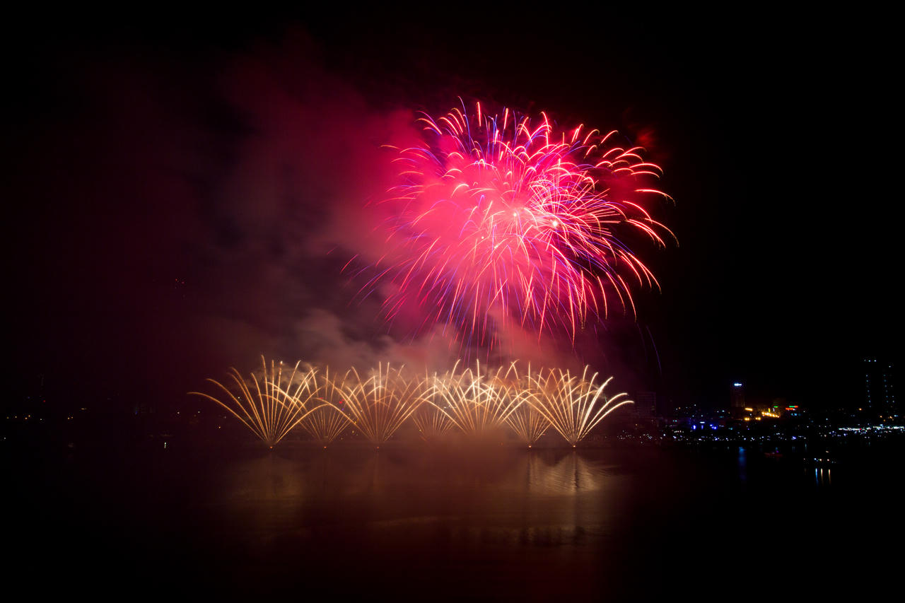 Trung Quốc- Anh kể chuyện bằng pháo hoa trong 'đêm Kim'