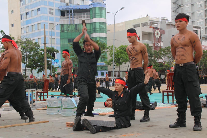 Đà Nẵng: Diễn tập xử lý các tình huống nhằm bảo vệ Tuần lễ Cấp cao APEC 2017