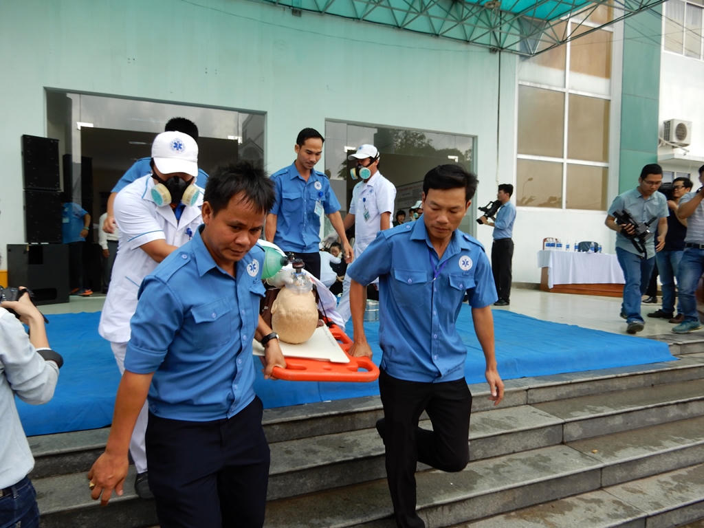Ngành y tế xuất quân và diễn tập ứng phó cấp cứu phục vụ APEC