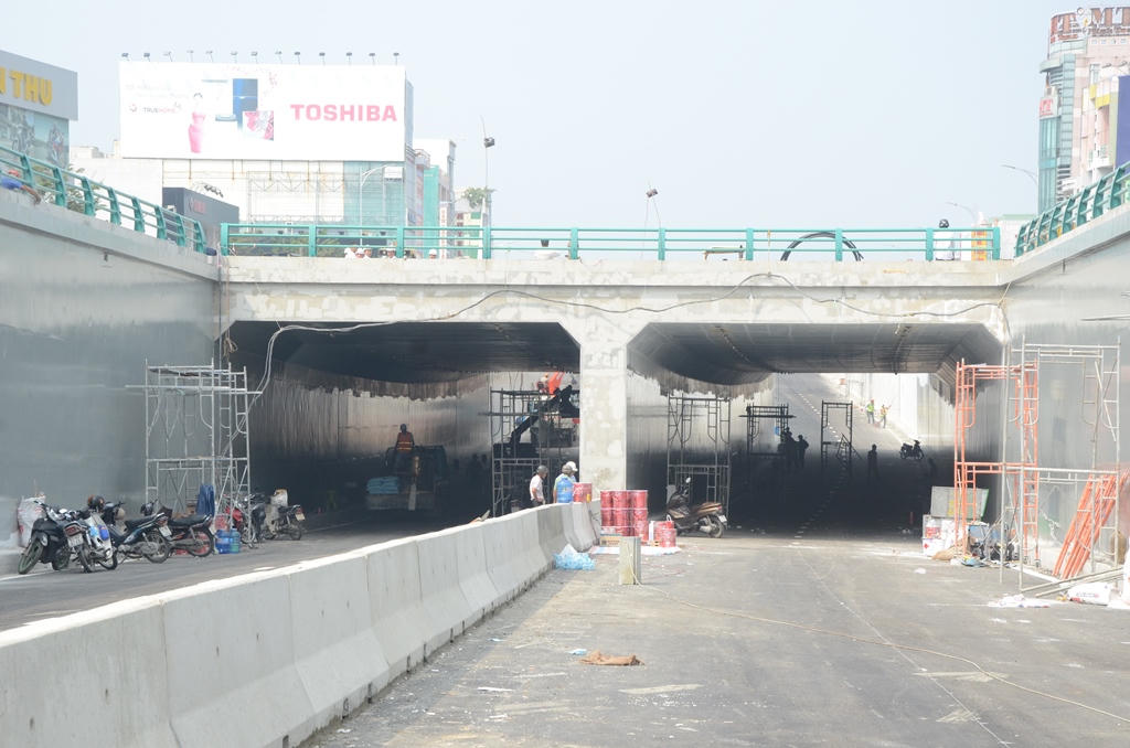 Cận cảnh thi công tại công trình hầm chui hơn nghìn tỉ phục vụ APEC