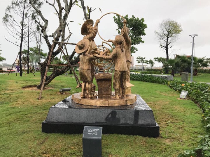 Chiêm ngưỡng các tác phẩm tượng của 21 nền kinh tế thành viên khu vực APEC 