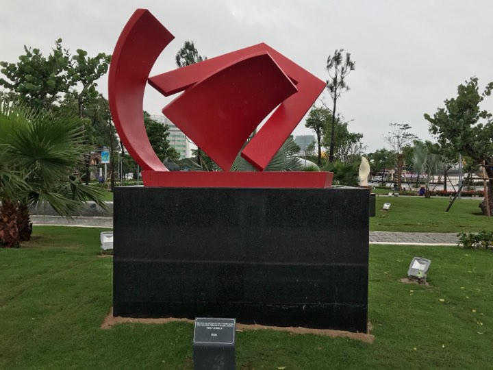 Chiêm ngưỡng các tác phẩm tượng của 21 nền kinh tế thành viên khu vực APEC 