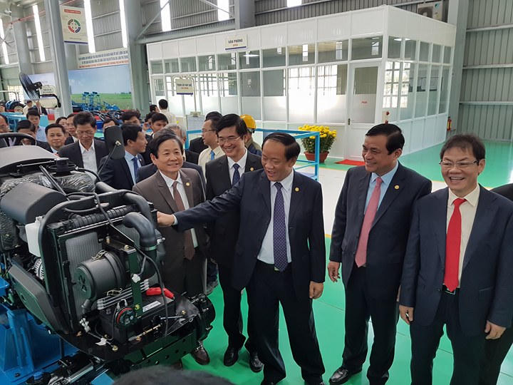 Đưa nhà máy sản xuất Máy nông nghiệp lớn nhất cả nước vào hoạt động