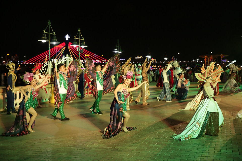 Carnaval đường phố 2018 khuấy động Đà Nẵng