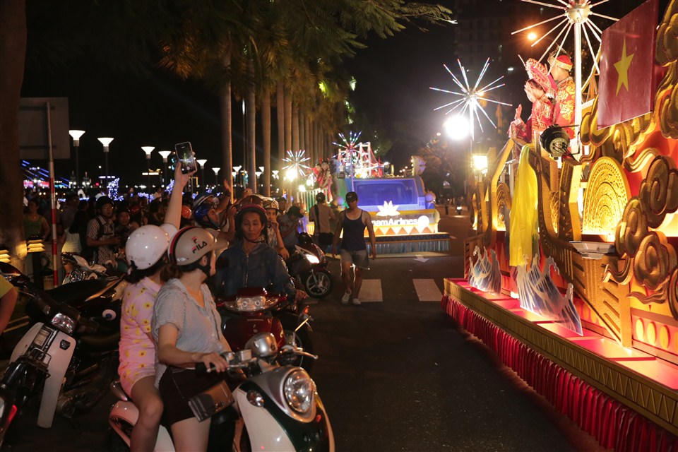 Carnaval đường phố 2018 khuấy động Đà Nẵng