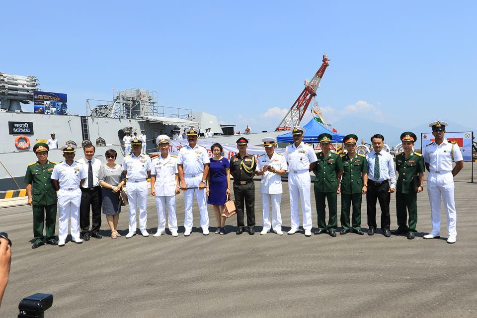 Đội tàu Hải quân Ấn Độ thăm hữu nghị Đà Nẵng