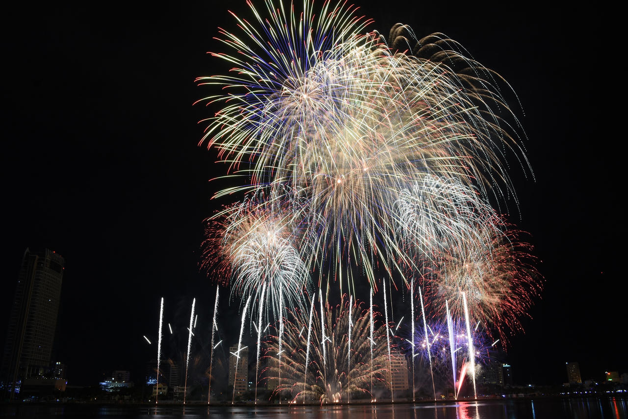 Đêm bừng sáng với 'Nhịp cầu khát vọng' của Bồ Đào Nha và Thụy Điển