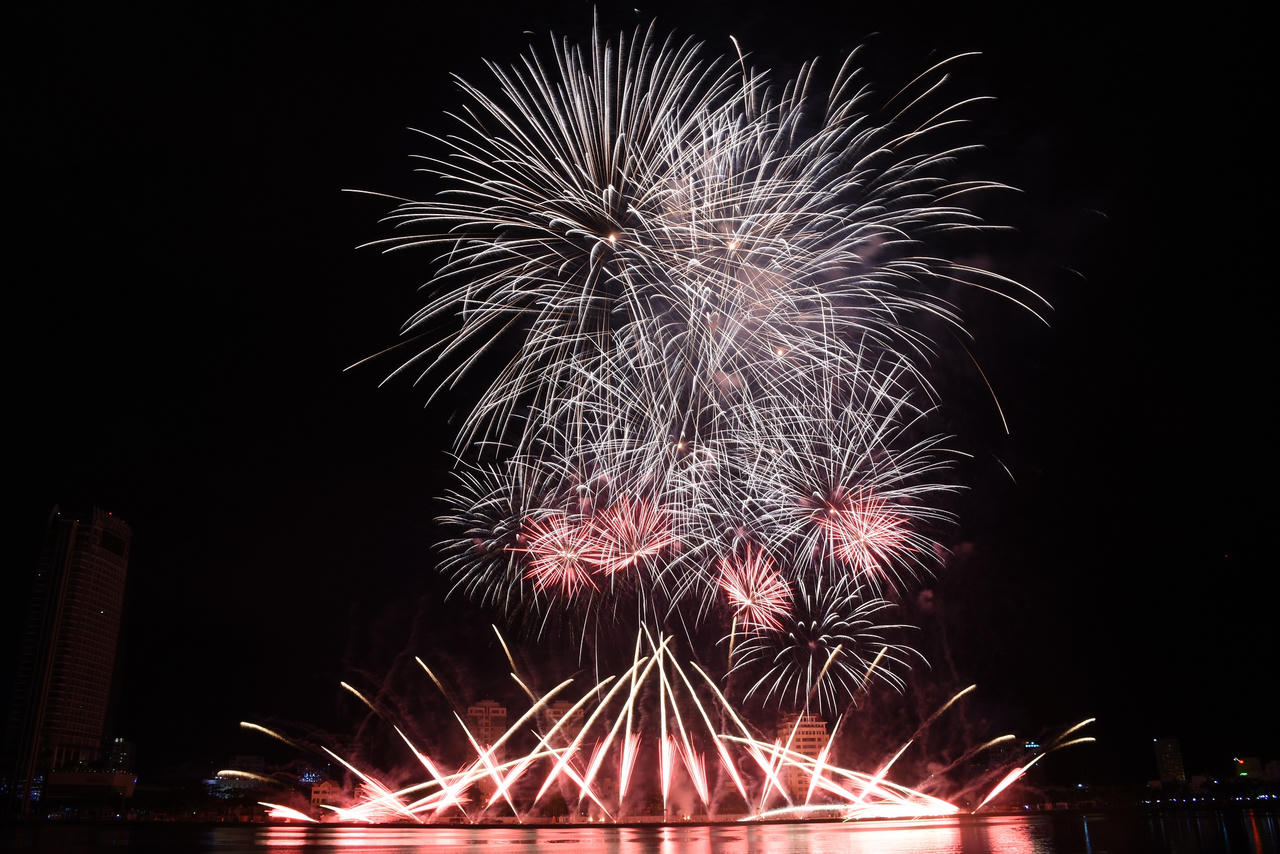 Đêm bừng sáng với 'Nhịp cầu khát vọng' của Bồ Đào Nha và Thụy Điển