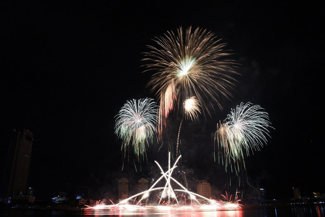 Đêm bừng sáng với 'Nhịp cầu khát vọng' của Bồ Đào Nha và Thụy Điển