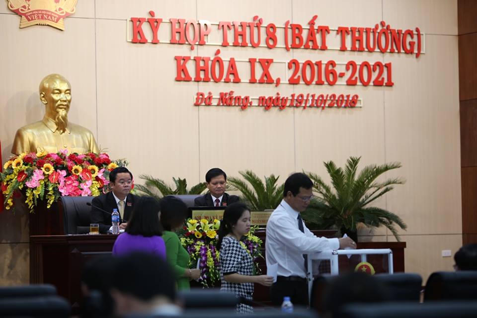 Đà Nẵng họp bất thường thay đổi loạt nhân sự chủ chốt